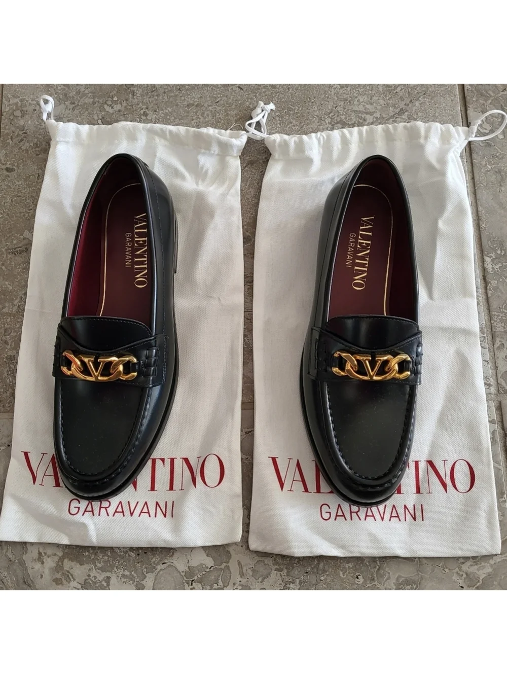 Valentino Garavani VLogo Chain Loafers in Black/Gold Size 42 NEW +DustBag $1,150